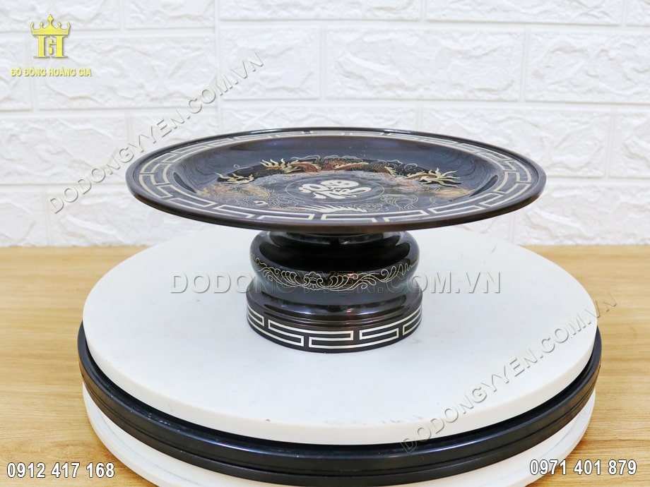 Phần ch&acirc;n đế của m&acirc;m bồng được chế t&aacute;c tạo n&ecirc;n sự c&acirc;n đối, chắc chắn nhất 